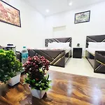 Hotel Tom & Jerry - 10 Mins From Nizamuddin Railway Station