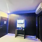Hotel Tom & Jerry - 10 Mins From Nizamuddin Railway Station